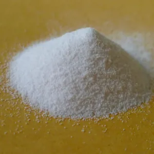 Đống bột muối vi lượng màu trắng ngà